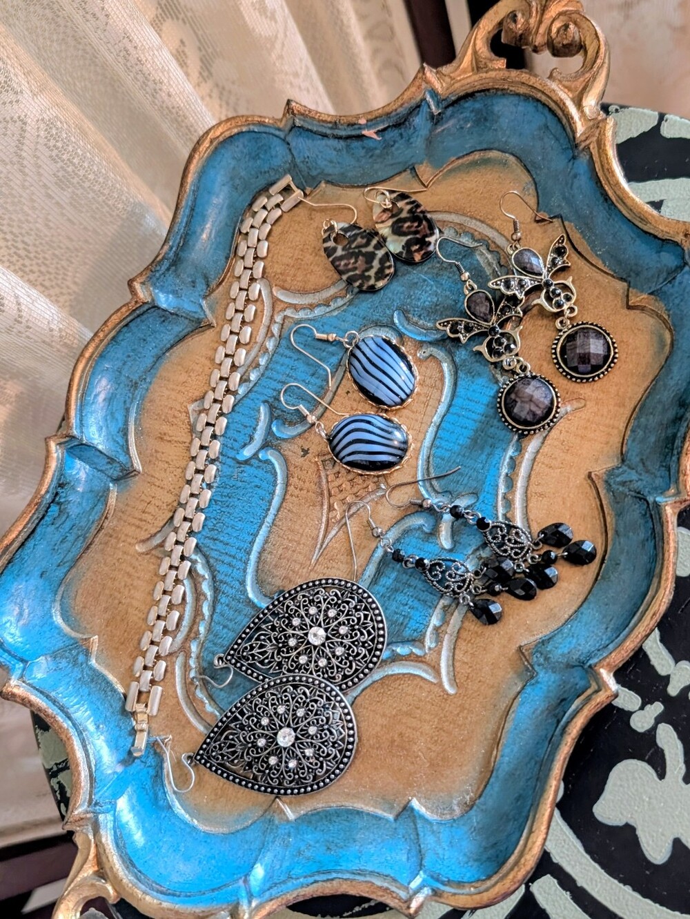 lot Assorted Statement Earrings & Necklace Set -‎ Black, Blue, Gold Accents